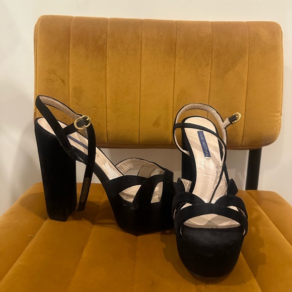 Stuart Weitzman platform strappy black velvet Heel. Size 9 1/2! - Picture 6 of 8
